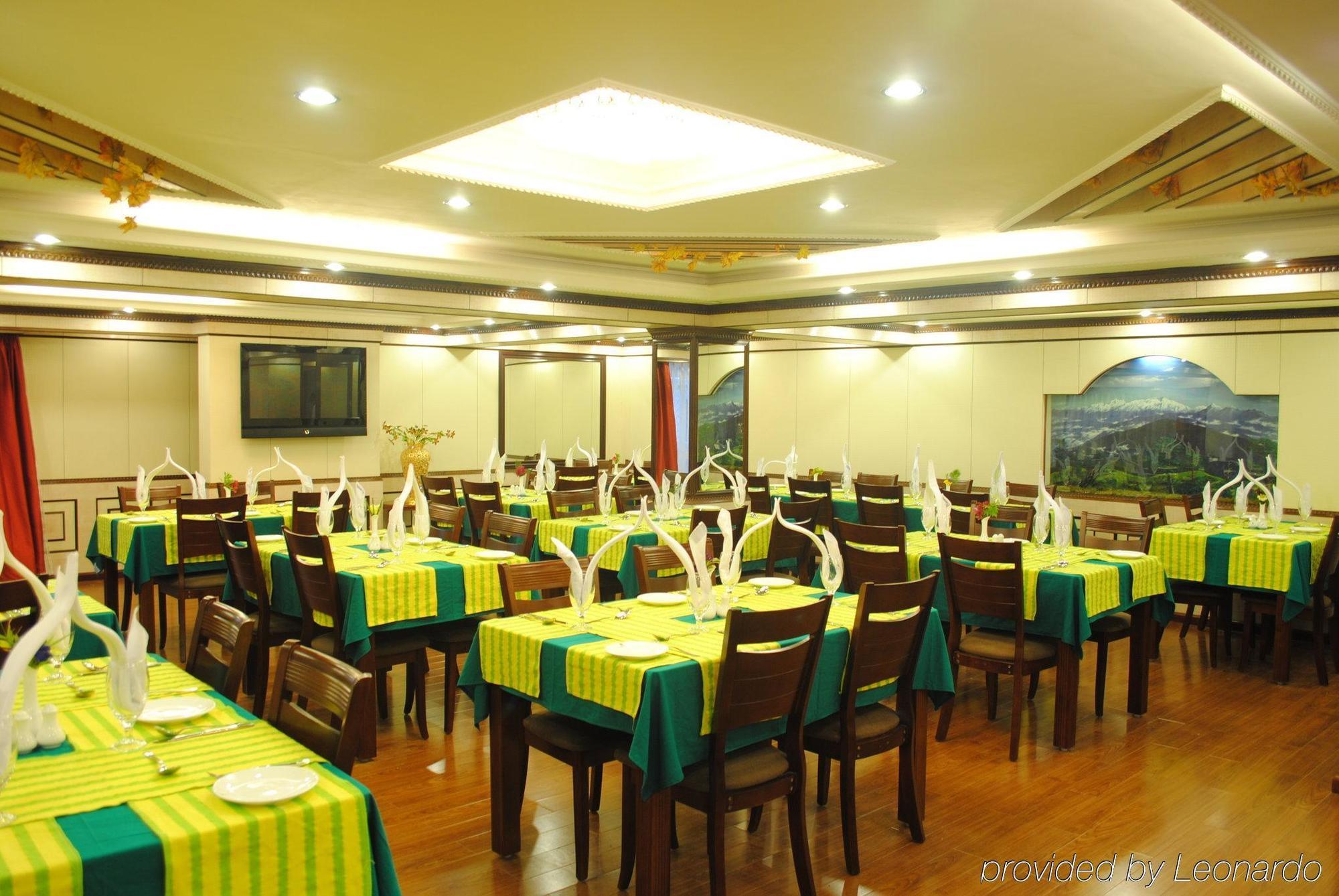 Darjeeling Hotel Summer Palace , Darjeeling Restaurant photo